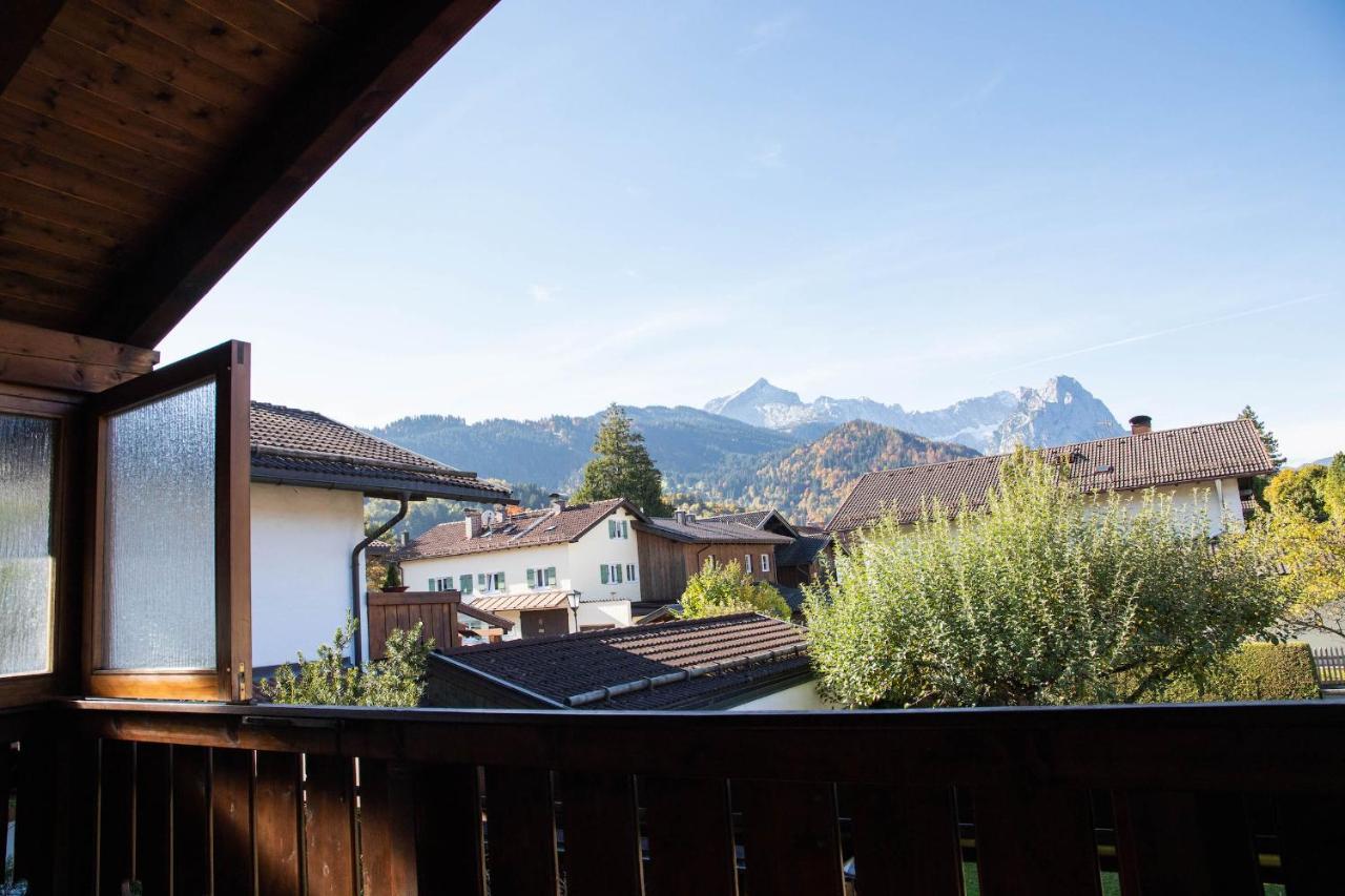 Alpen Chalet Garmisch-Partenkirchen Exteriör bild